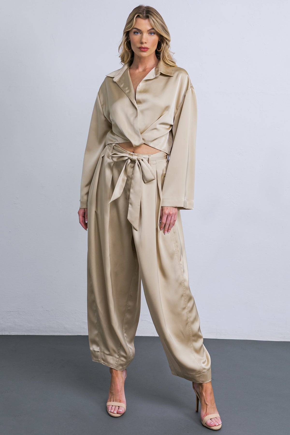 POWERFUL CHARM WOVEN SATIN PANTS Flying Tomato